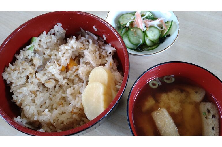 210716 食事会 炊き込みご飯