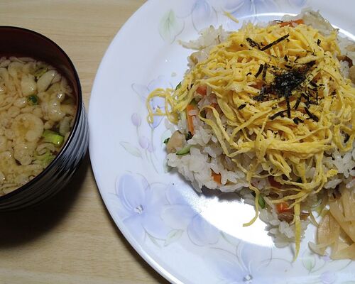 221007 食事会 ちらし寿司